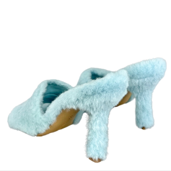 NIB $1290 Bottega cozy fur slides - Picture 3 of 4